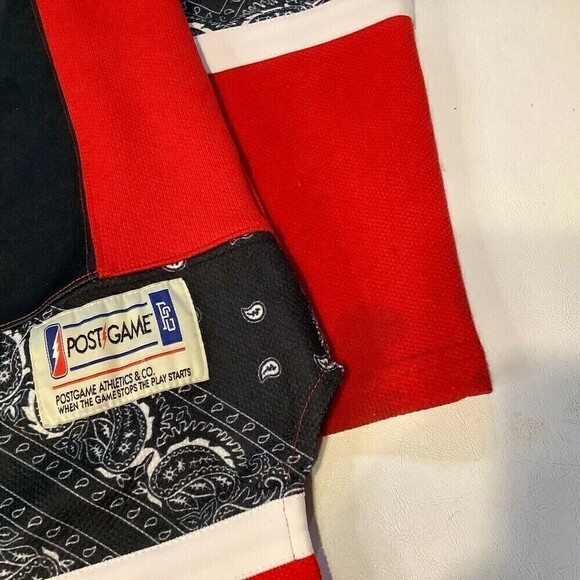 Post Game Large Biggie Smalls Red Black Hockey Jersey 92 Notorous B.I.G Wallace - Picture 3 of 12